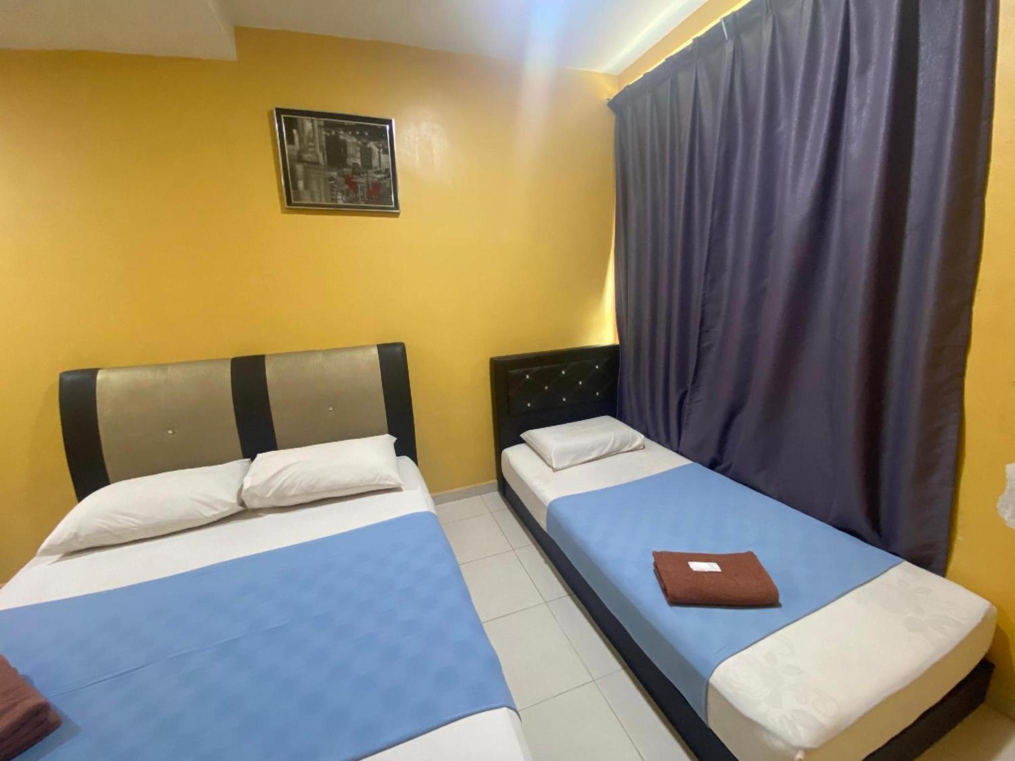 Oyo 91065 Hotel De Anjung Muadzam Shah Bagian luar foto