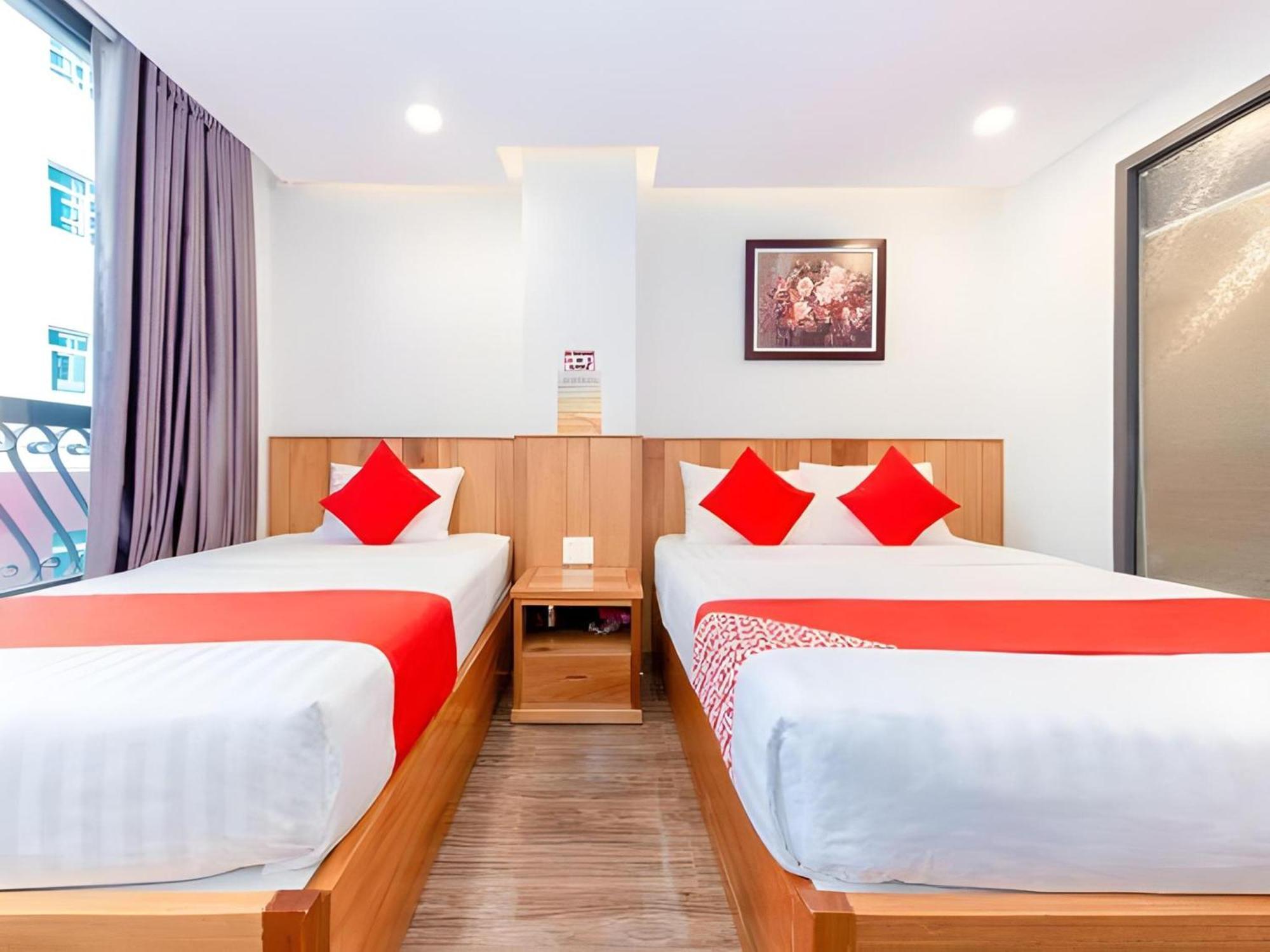 Oyo 91065 Hotel De Anjung Muadzam Shah Bagian luar foto